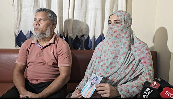 শহীদ সন্তানের হত্যার রায় দ্রুত কার্যকরের দাবি: ড. ইউনুসের ওপর আস্থা পরিবারের