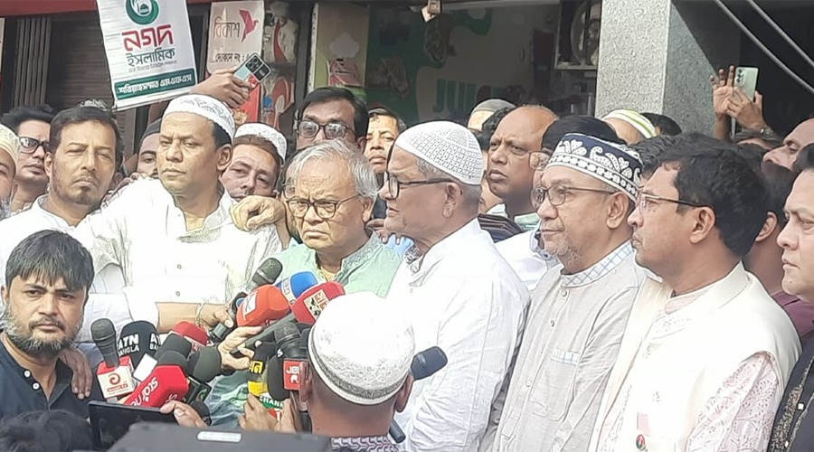 খালেদা জিয়ার শারীরিক অবস্থা অত্যন্ত সংকটময়: মির্জা ফখরুল