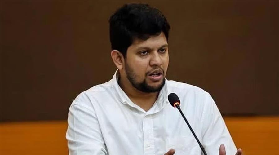 খালেদা জিয়ার অবস্থা কিছুটা উন্নতির কথা জানালেন তথ্য উপদেষ্টা মাহফুজ