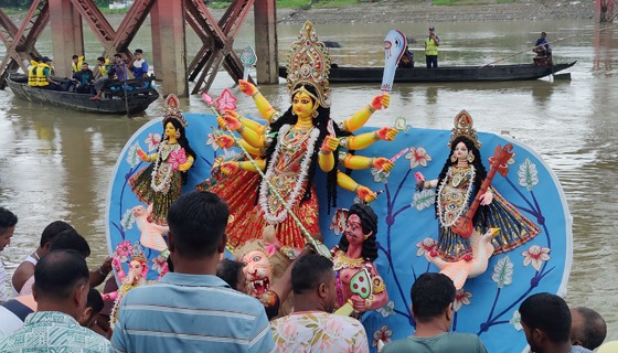 সুরমার তীরে মুখরিত বিসর্জনের ধ্বনি, শেষ হলো শারদীয় দুর্গোৎসব