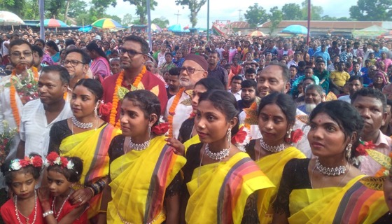 দুই শত বছরের ঐতিহ্য বীরগঞ্জের আদিবাসী মিলন মেলা