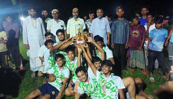 পোরশার সোমনগরে ফাইনাল ফুটবল টুর্নামেন্টের
