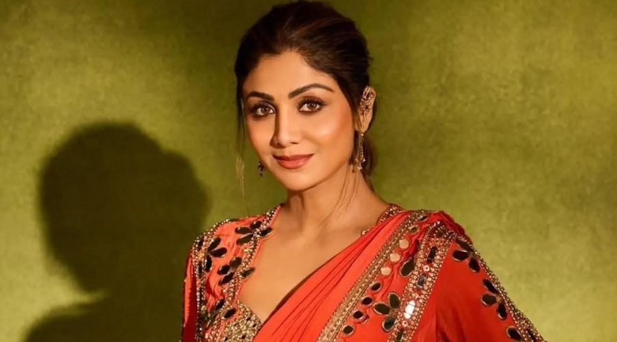৬০ কোটি রুপির প্রতারণা মামলায় শিল্পাকে জিজ্ঞাসাবাদ