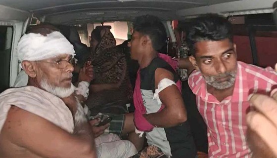 রাজনগরে মাদক কারবারীদের সাথে গ্রামবাসীর সংঘর্ষে আহত ২০