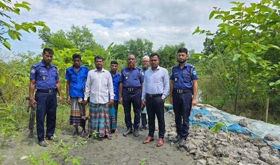 চাঁদপুরে অবৈধ ড্রেজার মেশিনের বিরুদ্ধে এসিল্যান্ডের সাঁড়াশি অভিযান