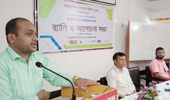 একমাত্র শিক্ষকরাই দেশ রক্ষা করতে পারে: পার্বতীপুরের ইউএনও