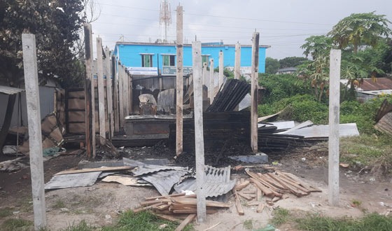 গজারিয়ায় অগ্নিকাণ্ডে ফার্নিচারের দোকান পুড়ে ছাই