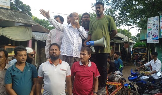 হিন্দু-মুসলিম নিয়ে কোন ভেদাভেদ নয়, আমরা সবাই বাংলাদেশী