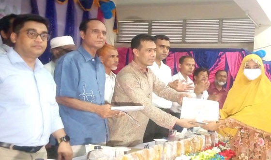 সুন্দরগঞ্জে কৃতি শিক্ষার্থীদের মাঝে পুরস্কার বিতরণ