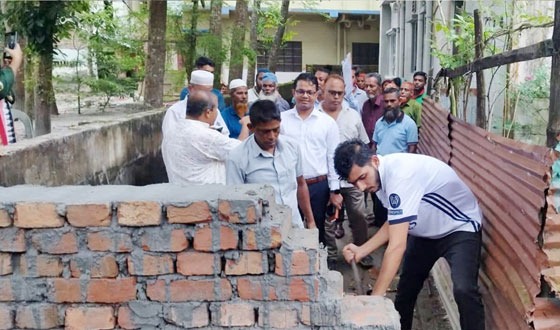 প্রশাসনের হস্তক্ষেপে ২০টি পরিবার হলো মুক্ত