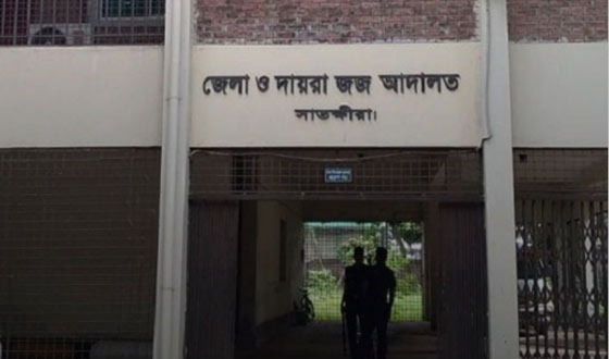 সাতক্ষীরায় আদালতে তওবা পড়ে জামিনে মুক্ত শহীদ মোড়ল