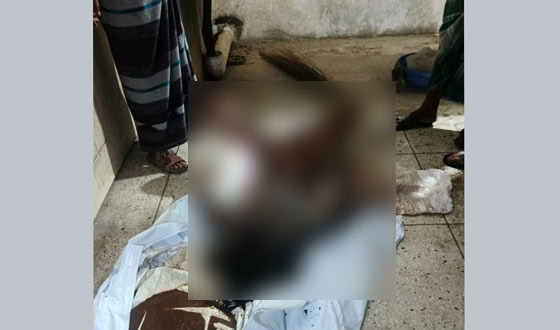 ক্ষেতলাল প্রতিবেশির বাড়ি থেকে শিশুর বস্তাবন্দি লাশ উদ্ধার