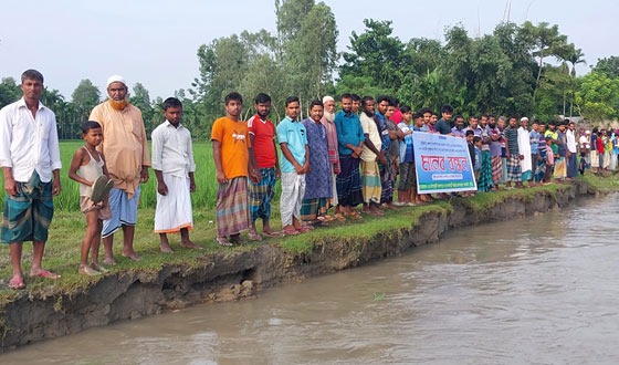 তীব্র ভাঙনে দিশাহারা দুধকুমার নদী তীরবর্তী মানুষ