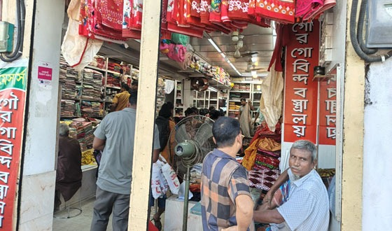 লালমনিরহাটে শারদীয় দুর্গোৎসবের রঙিন আমেজ, প্রস্তুত ৪৬৮ মণ্ডপ