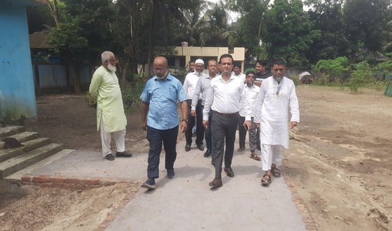 শিক্ষা প্রতিষ্ঠানের উন্নয়ন কাজ পরিদর্শন করলেন মুজিবুর রহমান