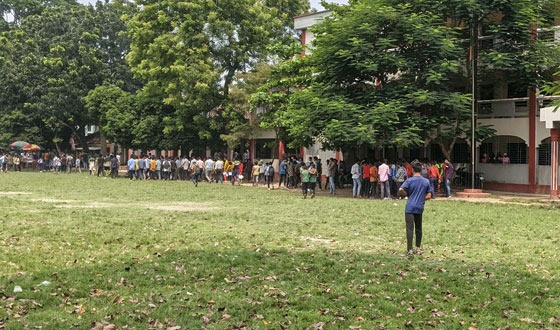 ৫২তম গ্রীষ্মকালীন জাতীয় ক্রীড়া প্রতিযোগিতার উদ্বোধন, অব্যবস্থাপনার অভিযোগ