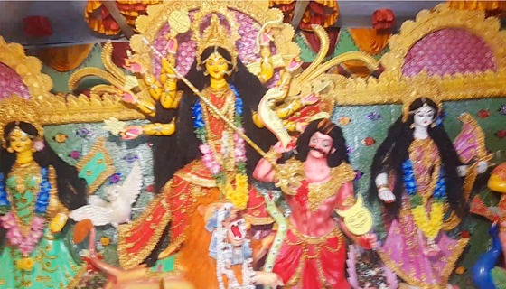 চিতলমারীতে ১৭১টি দেবদেবীর মূর্তি নিয়ে সাড়ম্বরে পালিত হচ্ছে দুর্গোৎসব
