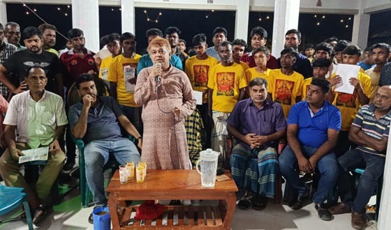 গফরগাঁওয়ে পূজামণ্ডপ পরিদর্শনে বিএনপির নেতা এ্যাডঃ আল ফাতাহ্ খান