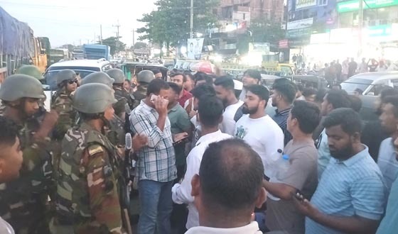 সাতকানিয়া থানার ওসি প্রত্যাহার: মিশ্র প্রতিক্রিয়া