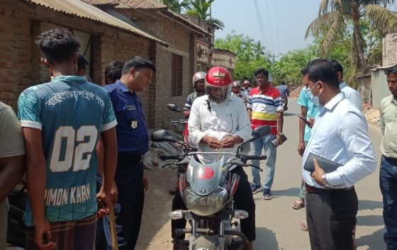বাগমারায় তেল বিক্রি মনিটরিংয়ে মোবাইল কোর্ট, জরিমানা