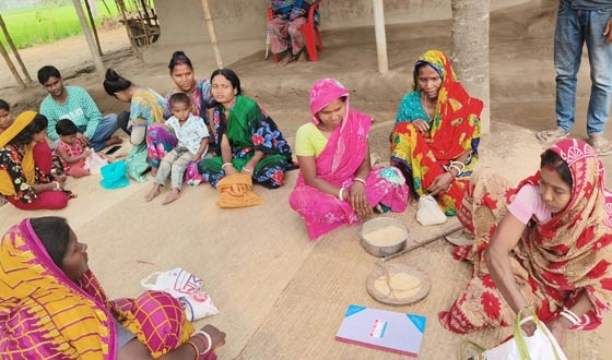 দুর্যোগ মোকাবিলায় ক্ষুদ্র নৃ-গোষ্ঠীর নারীদের অনন্য উদ্যোগ