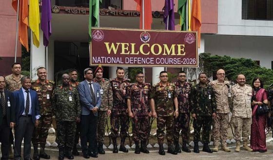 বেনাপোল স্থলবন্দর পরিদর্শনে এনডিসি প্রতিনিধি দল