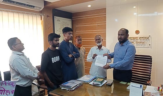ছাত্রী যৌন নিপীড়নের অভিযুক্ত সহকারী শিক্ষকের স্থায়ী অপসারণ দাবী
