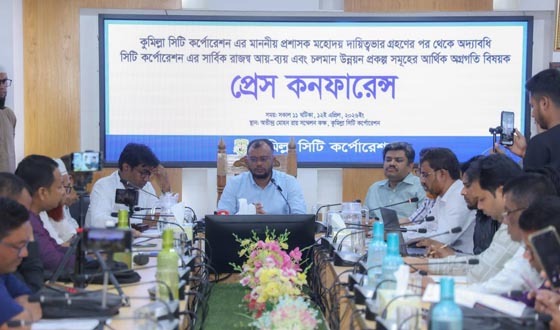প্রশাসনিক কাঠামোয় দুর্নীতির প্রভাবে কর্মকর্তারা অনিয়মে জড়িয়ে পড়েন