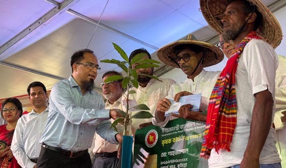 কৃষকদের স্বাবলম্বী করতে কাজ করছে সরকার: কৃষিমন্ত্রী