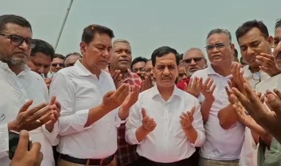 খাল পুন: খনন কাজের উদ্বোধন করলেন এমপি জাহিদুল ইসলাম