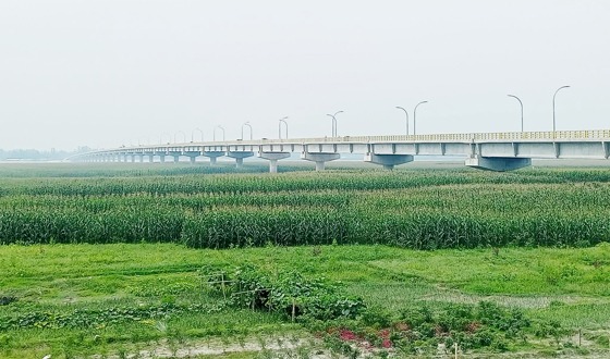 ভাসানী সেতুর নিছে জেগেছে, কৃষকের স্বপ্ন