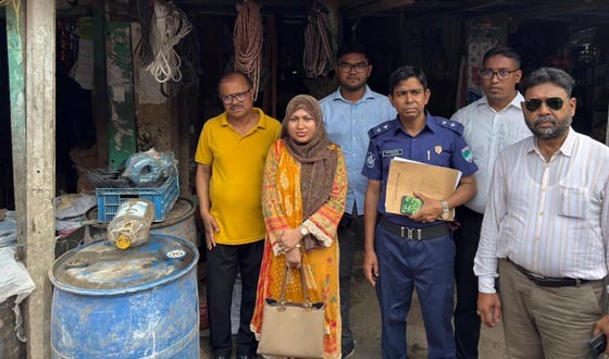 সার ও কীটনাশকের দোকানে অবৈধভাবে জ্বালানি মজুদ, অতঃপর