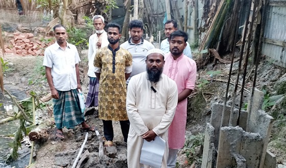 কৃষক দল নেতার বিরুদ্ধে অপপ্রচারের প্রতিবাদে ফুঁসে উঠেছে এলাকাবাসি