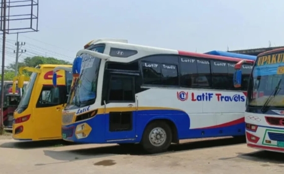 রাজশাহী-নাটোর বাস মালিকদের দ্বন্দ্বে বিভিন্ন রুটে বাস চলাচল বন্ধ