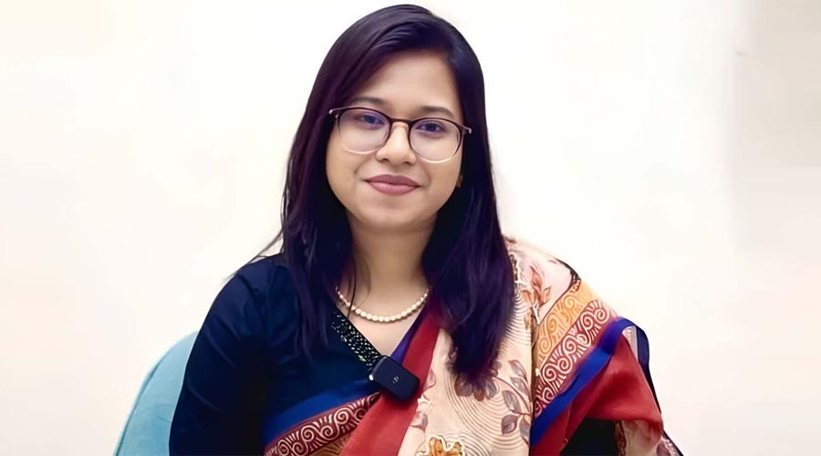 সংরক্ষিত নারী আসনে মনিরা শারমিনের মনোনয়ন স্থগিত