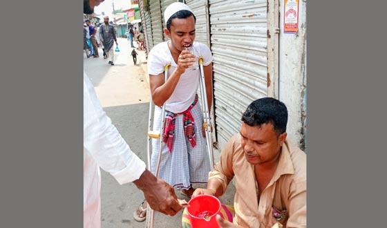 তীব্র তাপে পুড়ছে চাঁদপুর, সর্বোচ্চ তাপমাত্রা ৩৫.২ ডিগ্রি সেলসিয়াস