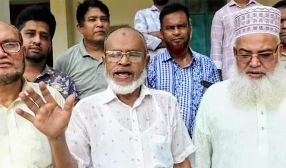 ফরক্কাবাদ উচ্চ বিদ্যালয় পরিদর্শনে চাঁদপুর জেলা পরিষদ প্রশাসক