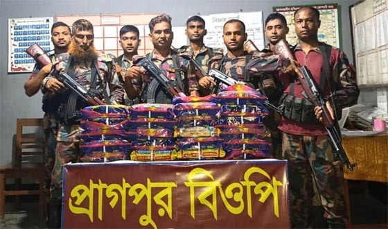 দৌলতপুর মাদক ও চোরাচালানী পণ্য আটক