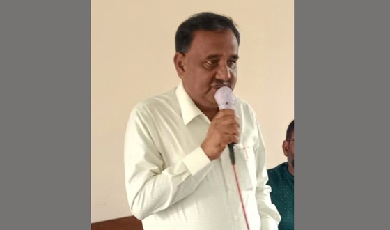 আটোয়ারীর বালিকা বিদ্যালয়ের প্রধান শিক্ষককে বিদায় সংবর্ধনা