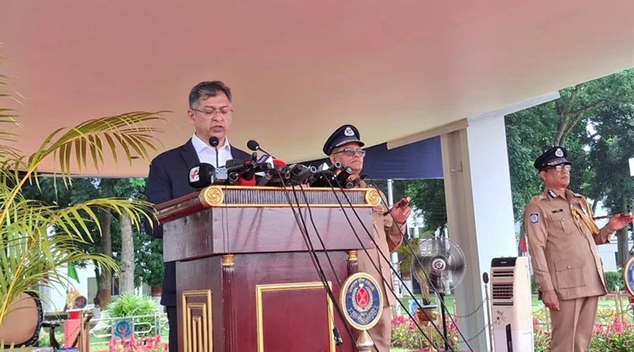 ‘পুলিশ কোনো দলের বা গোষ্ঠীর লাঠিয়াল বাহিনী নয়’: স্বরাষ্ট্রমন্ত্রী