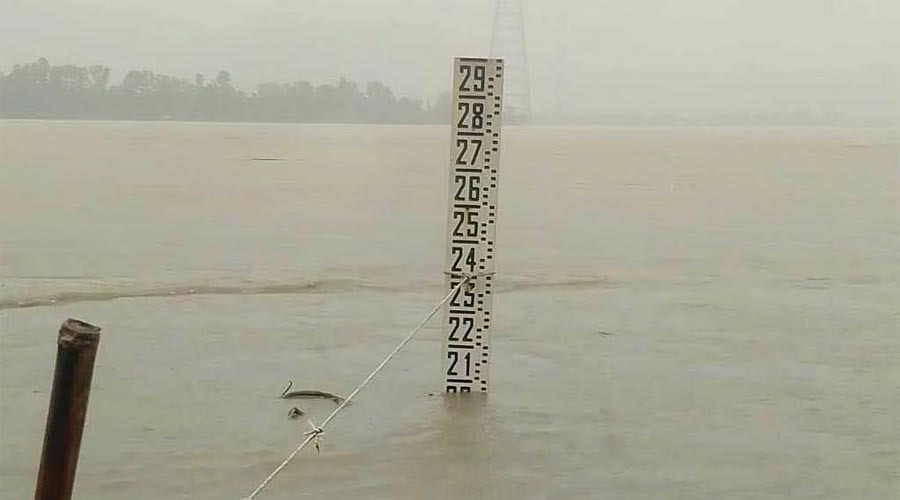 ৯ ঘণ্টায় ২৮ সেন্টিমিটার বেড়ে বিপৎসীমার ওপরে তিস্তার পানি