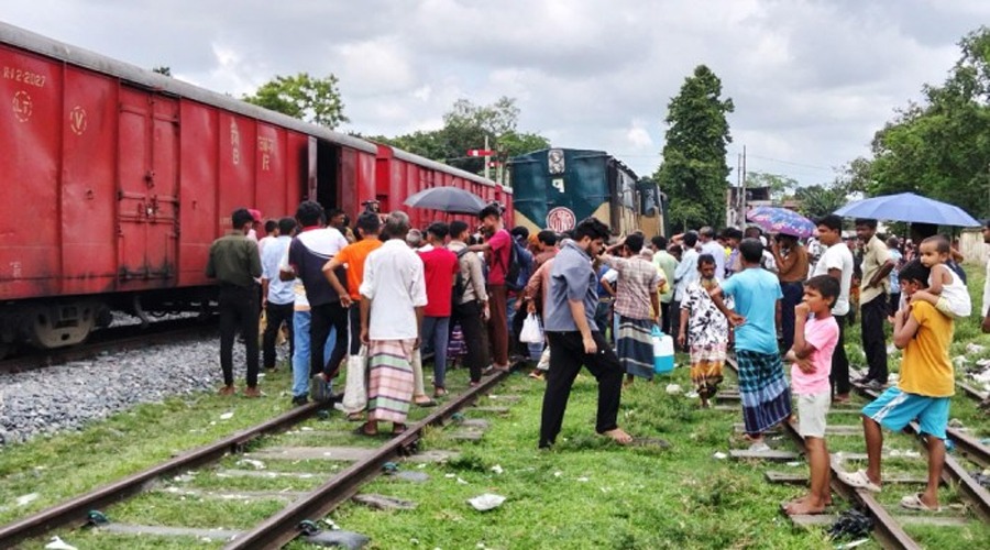 রংপুর-লালমনিরহাট রুটে রেল চলাচল বন্ধ