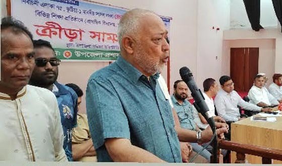 দৌলতপুরে বিদ্যালয়, মাদ্রাসা ও কলেজে ক্রীড়া সামগ্রী বিতরণ