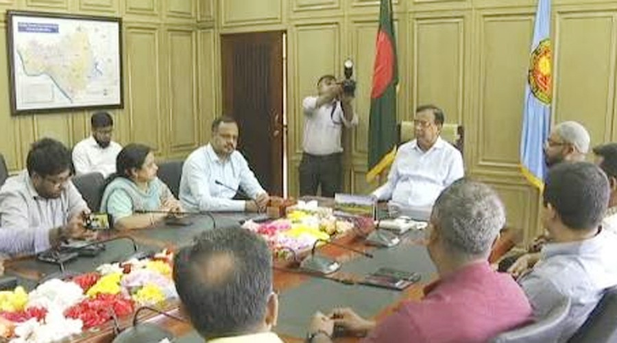 নির্ধারিত এলাকার বাইরে ব্যবসা করতে পারবেন না হকাররা: ডিএসসিসি প্রশাসক