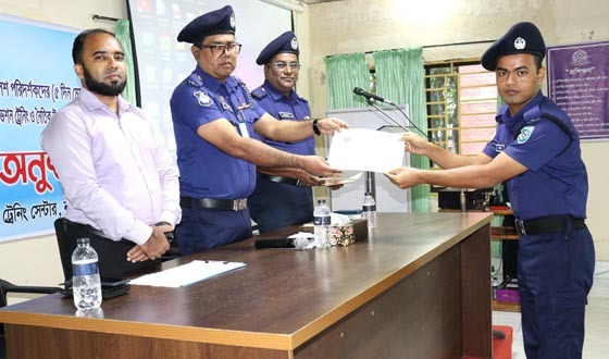 নীলফামারীতে সেবাবান্ধব পুলিশ গড়তে মোটিভেশন ট্রেনিং সম্পন্ন