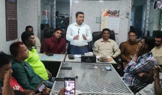 আশাশুনিতে সাংবাদিকদের সাথে ইউএনও এর মতবিনিময়