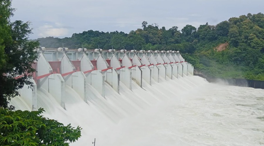 কাপ্তাই বাঁধের ১৬ জলকপাট ৩ ফুট করে খোলা হলো