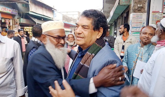 কথার ফুলঝুঁড়ি নয়, কাজের মাধ্যমে উন্নয়ন করতে চাই