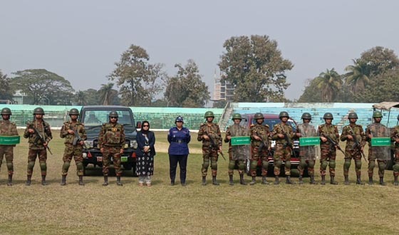 শেরপুরে যৌথ বাহিনীর নির্বাচনী মহড়া