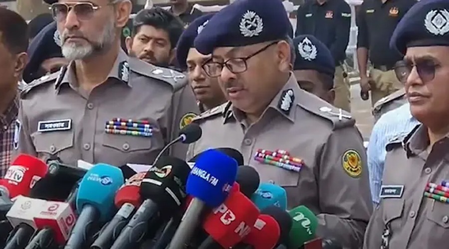একুশে ফেব্রুয়ারি নিয়ে নিরাপত্তার কোনো আশঙ্কা নেই: ডিএমপি কমিশনার